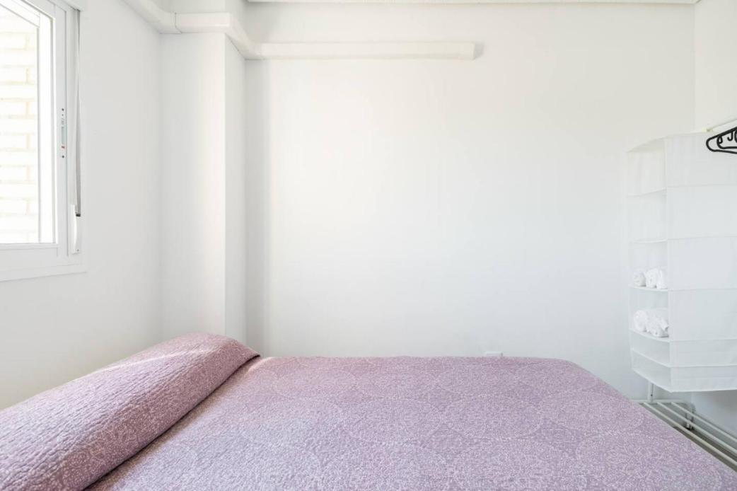 Apartamento Amplio Con 4 Habitaciones Y 2 Banos - Great Apartment With 4 Rooms - 2 Baths セビリア エクステリア 写真